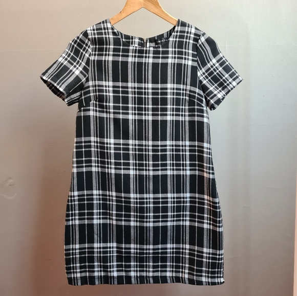SOLD ~ Gingham t-shirt dress black & white mini size 8 - Picture 5 of 10
